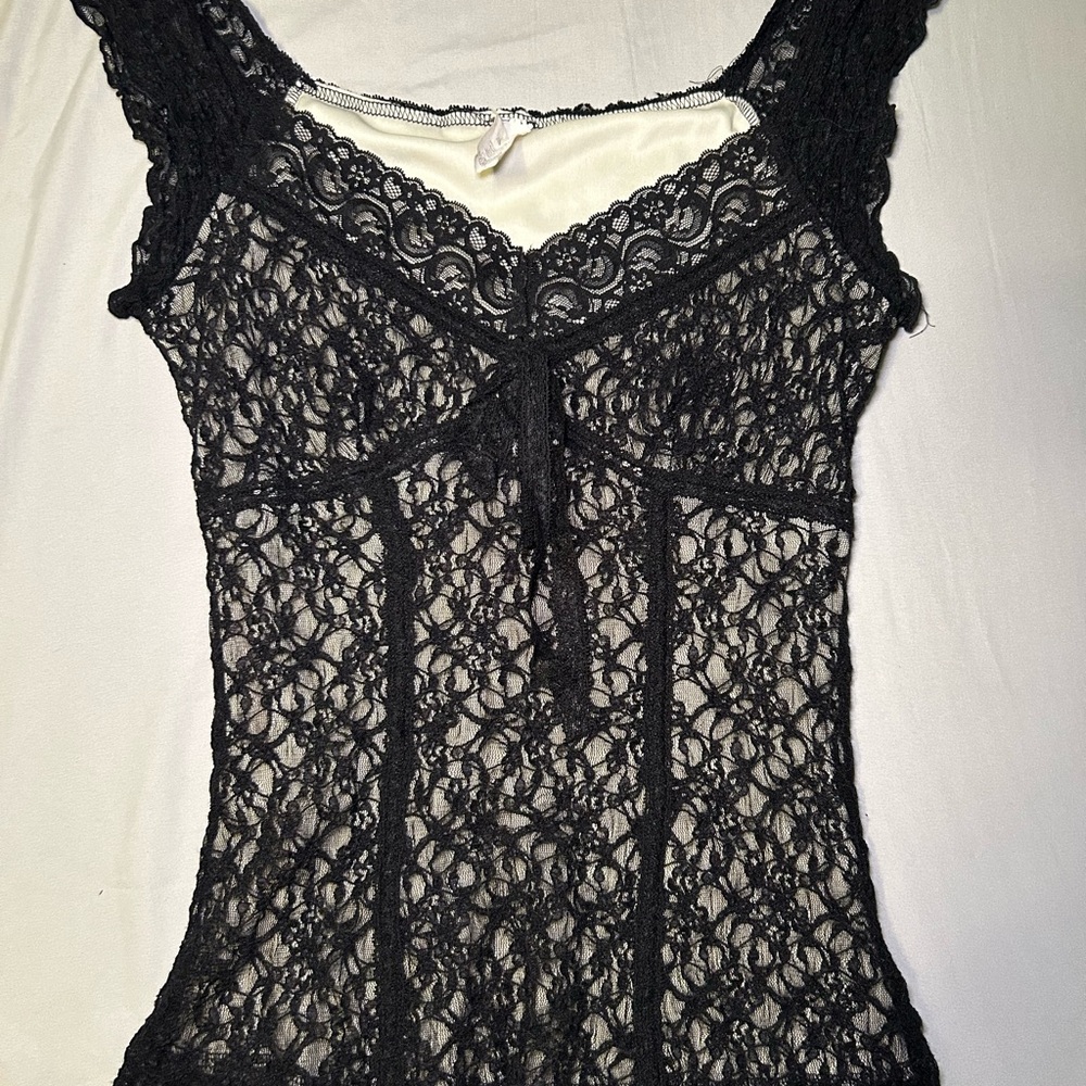 90s Black Lace Sleeveless Top